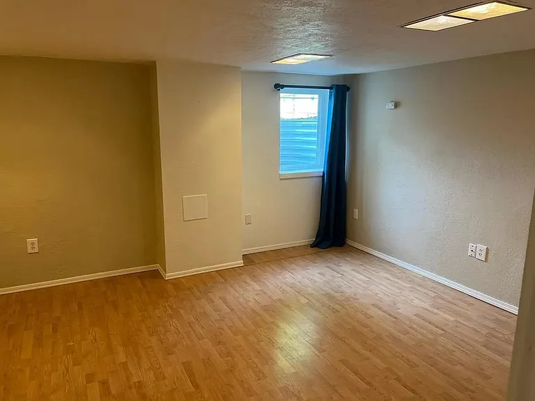 808 E Ermina Ave — Photo 15