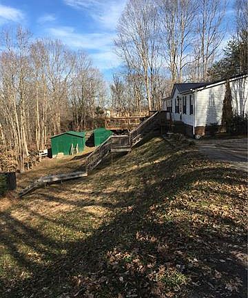 2nd image of 127 Apple Valley Ln