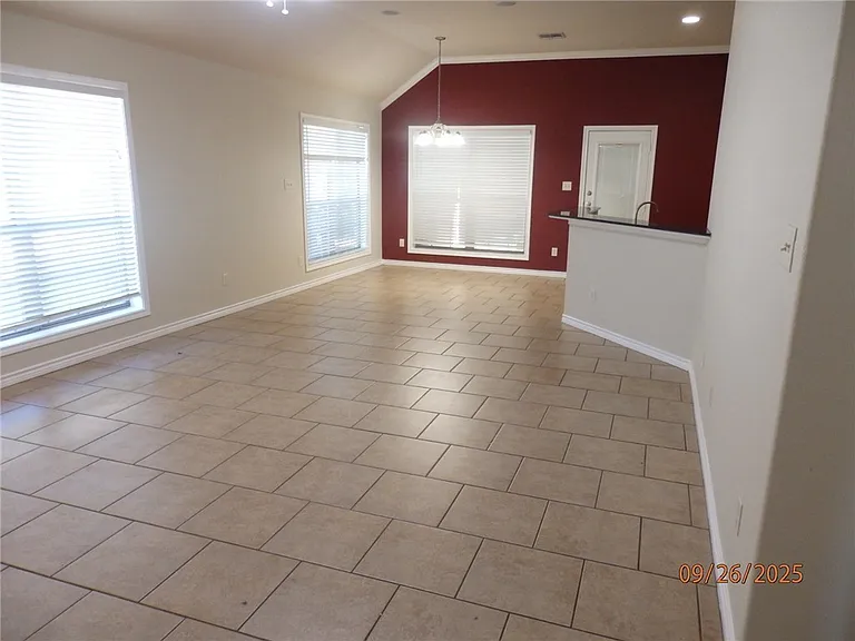 3717 Dove Crossing Ln — Photo 3
