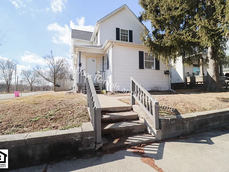 236 S Grant St — Photo 1