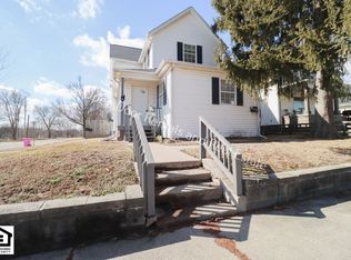 236 S Grant St APT D, Kendallville, IN