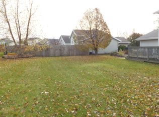 6364 Garrett Ln, Rockford, IL 61107