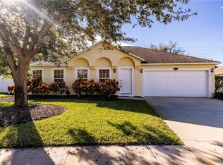 6051 Ridge Lake Cir, Vero Beach, FL 32967