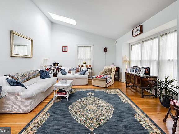 5th image of 108 Brentwood Dr