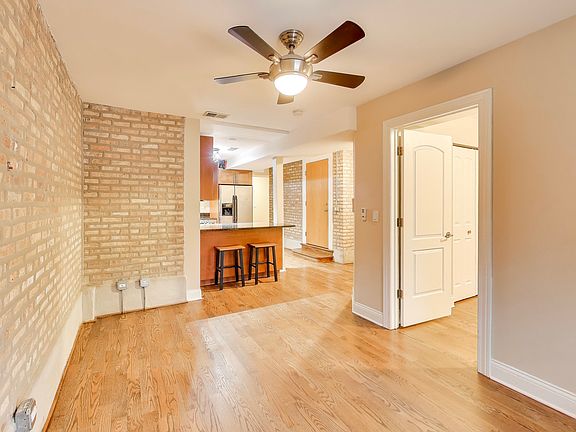 5th image of 1549 W Sherwin Ave APT 106