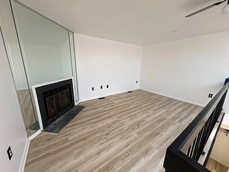 72304 Delaire Landing Rd #304 — Photo 49
