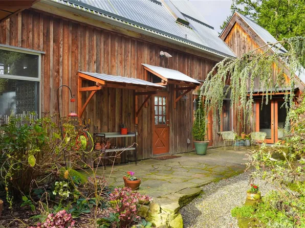 241 Little Mountain Rd, Saltspring Island, BC V8K 2L4