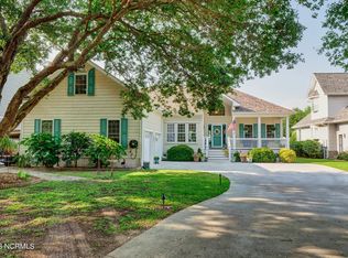 214 Shell Dr, Sneads Ferry, NC 28460