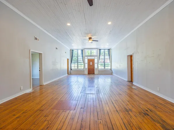 5012 Cleveland St, Lonsdale, MN 55046