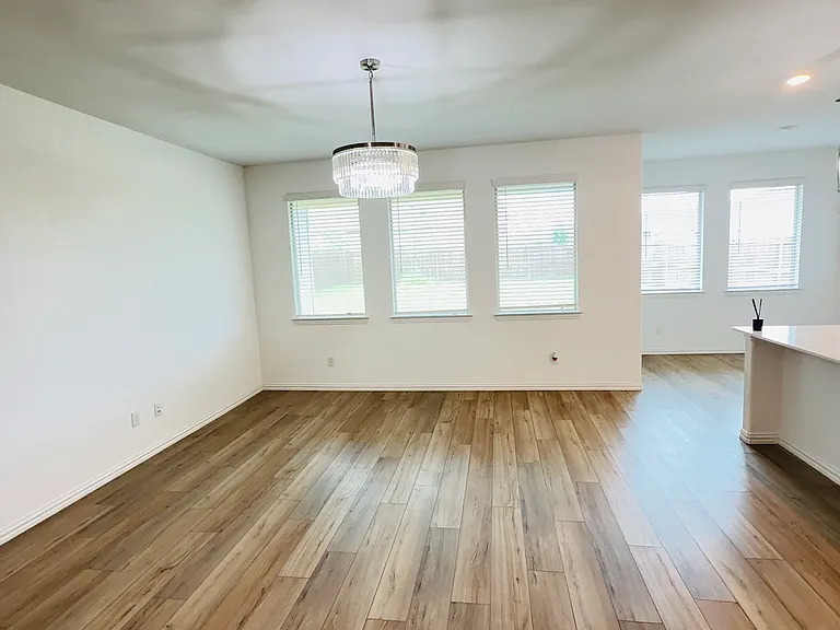 7908 Lindheimer Ln — Photo 9
