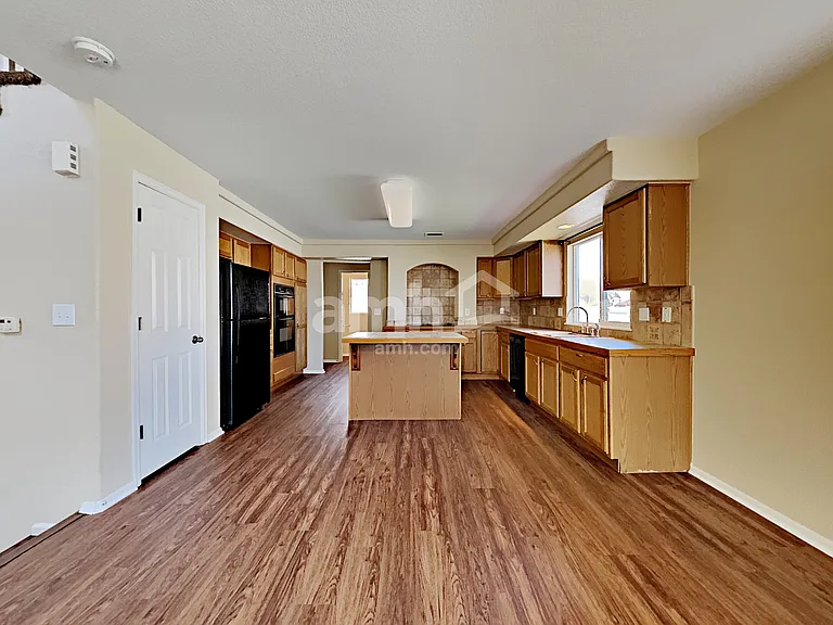 4995 Fundy St — Photo 7