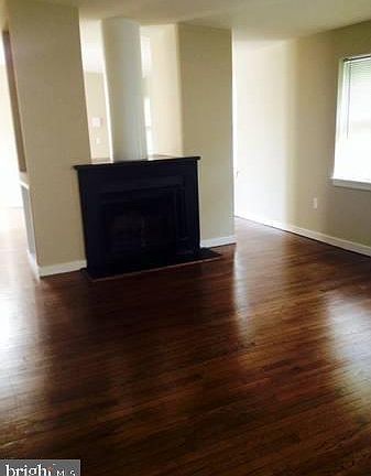 5th image of 537 Delancey St #3F