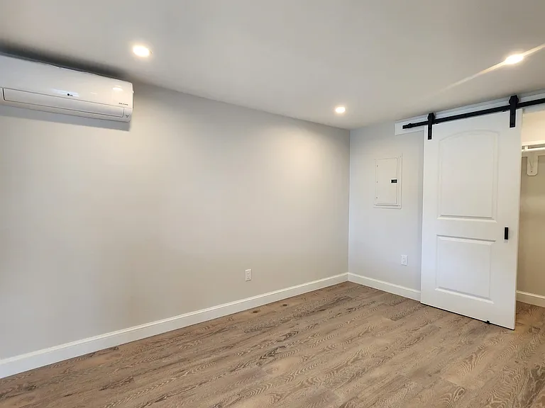 1330 Lake St #4 — Photo 24