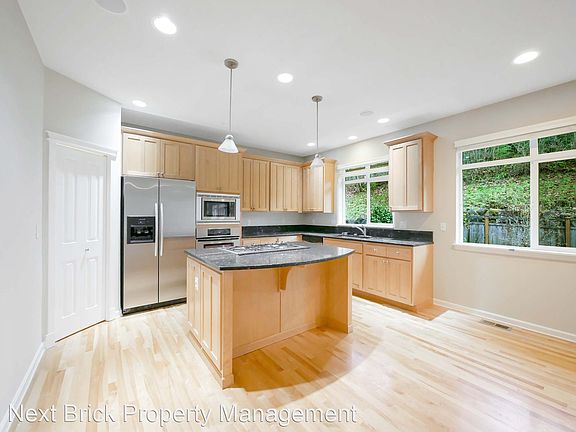 5th image of 3119 NE Mulberry St