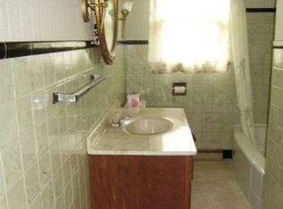 2812 Birch Ave, Point Pleasant, WV 25550