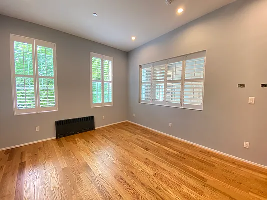 Rented by The InHouse Group | media 8