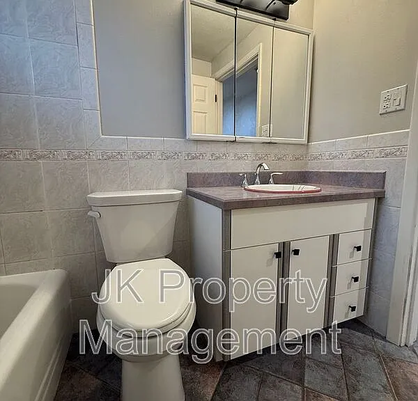 921 Avenue B NW — Photo 29
