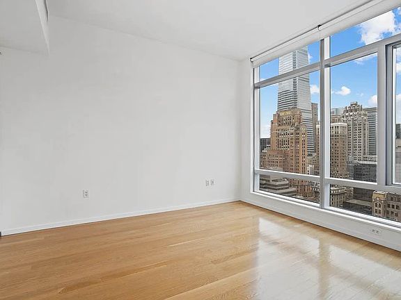 5th image of 18 W 48th St APT 28D