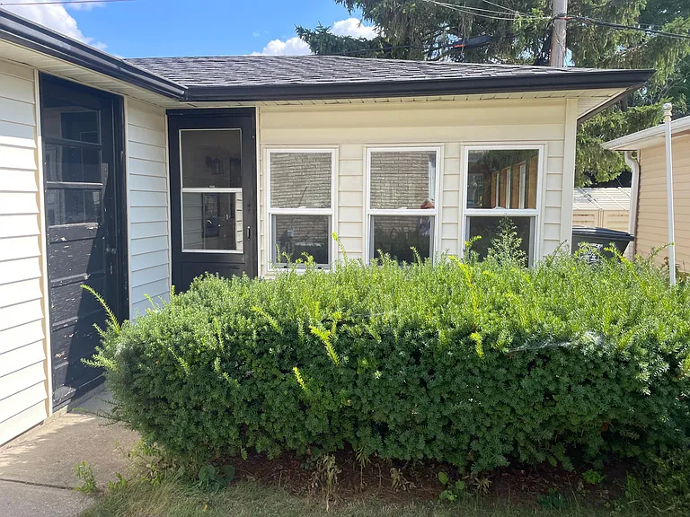 8623 Ludington Ct — Photo 9