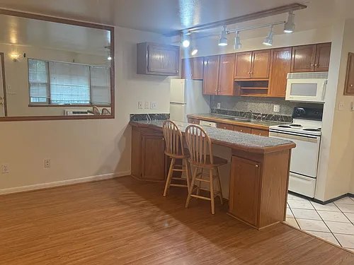 Floor plan 680-211