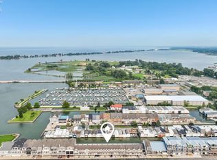 544 Nantucket Dr, Sandusky, OH 44870