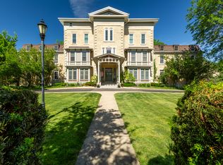 333 S Jefferson St APT 1A, Batavia, IL 60510