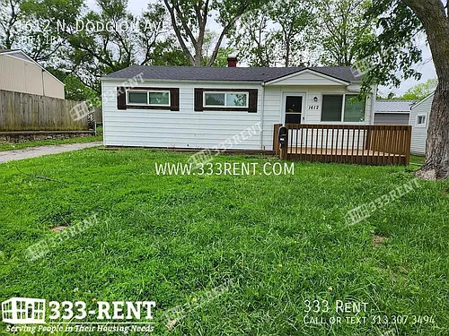 1612 N Dodgion Ave Photo 1