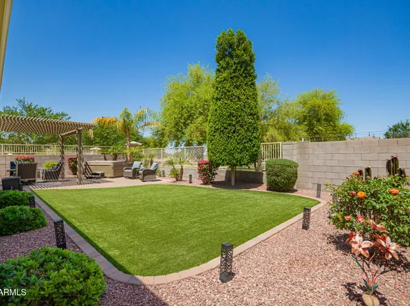 2440 W ARROYO Way, San Tan Valley, AZ 85144