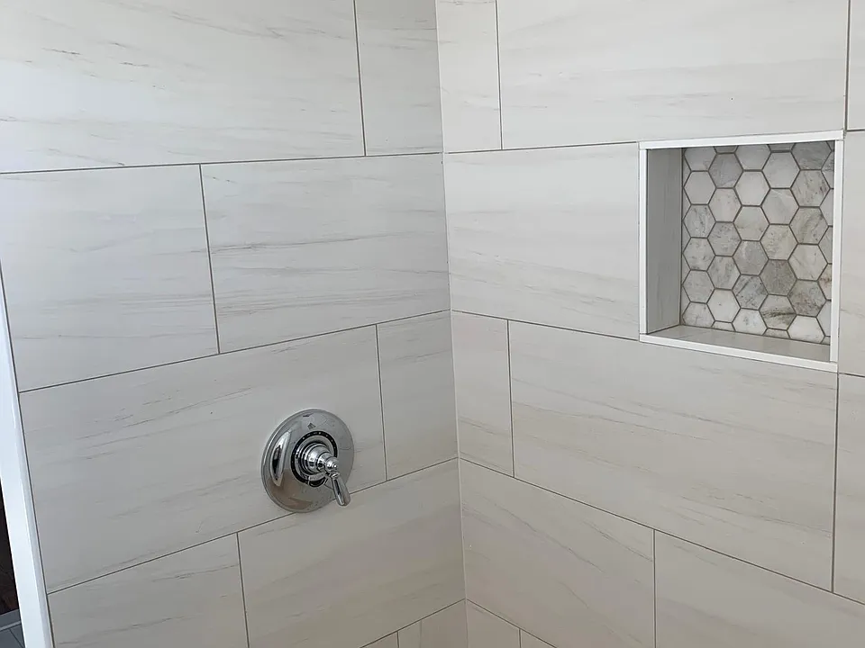 Shower/Tub combo