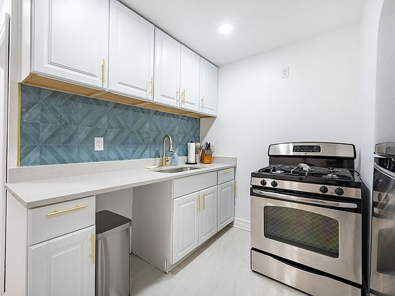 2nd image of 1523 E Madge Ave #1