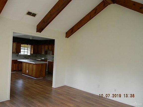 4th image of 8728 Meadow Ln