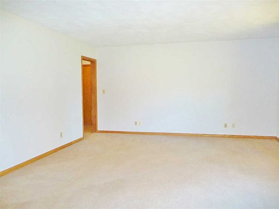 5th image of 2416 Woodfern Way