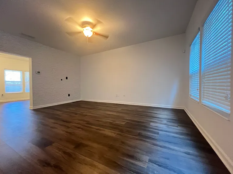 5407 Blossom Brook Dr — Photo 3