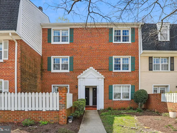 2844 S Wakefield St #B, Arlington, VA 22206