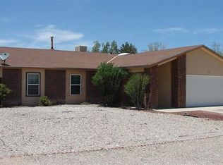 571 Golden Ct SE, Rio Rancho, NM 87124