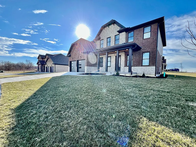 4817 Granada Ct — Photo 52