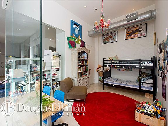4th image of 468 Greenwich St Unit 1SOUTH