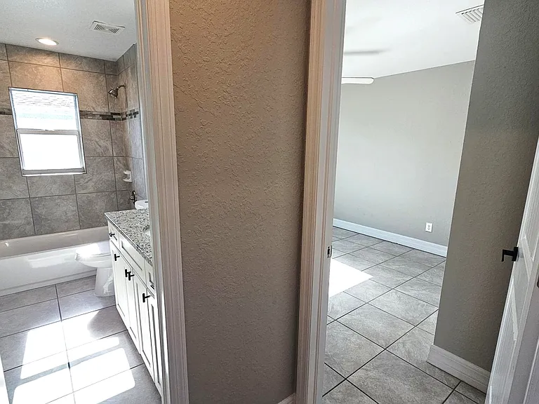Guest bath-3rd bedroom