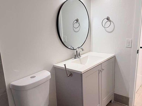 5th image of 310 NE 78th St APT 3