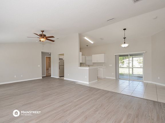 3rd image of 3071 S Salford Blvd
