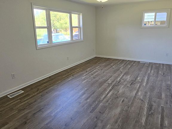 5th image of 607 N 10th St