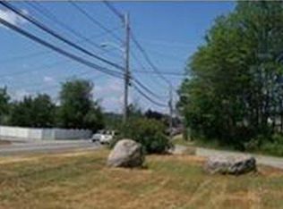 592 Main St, Tewksbury, MA 01876