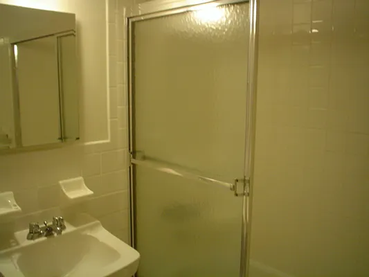 Rented by Chartwell Manhattan Realty | media 15