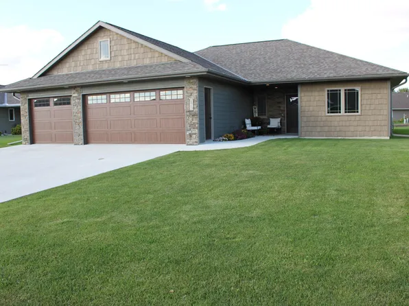 173 Denver Ave SE, Hutchinson, MN 55350