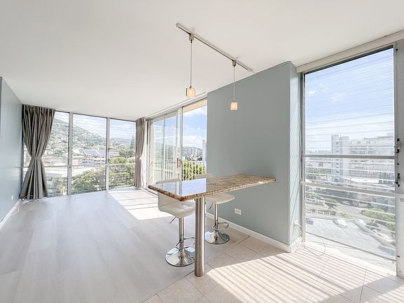 4th image of 1702 Kewalo St APT 705