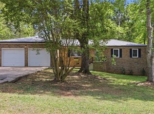 104 Topeka Ln, Pendleton, SC 29670
