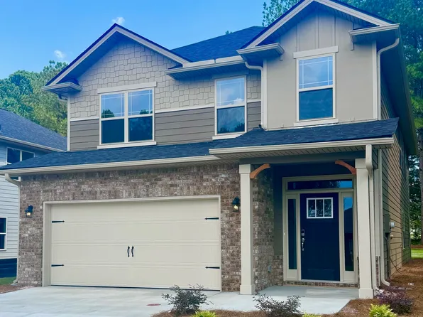 230 Magnolia Villas Dr, Cornelia, GA 30531