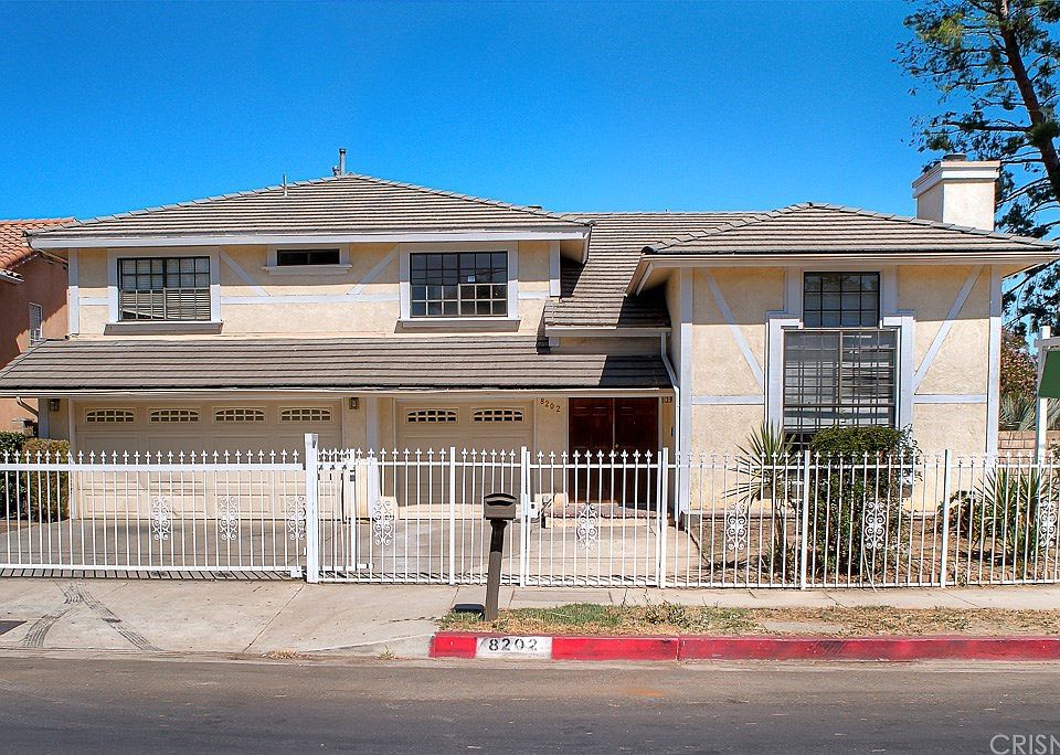 1st image of 8202 Oakdale Ave
