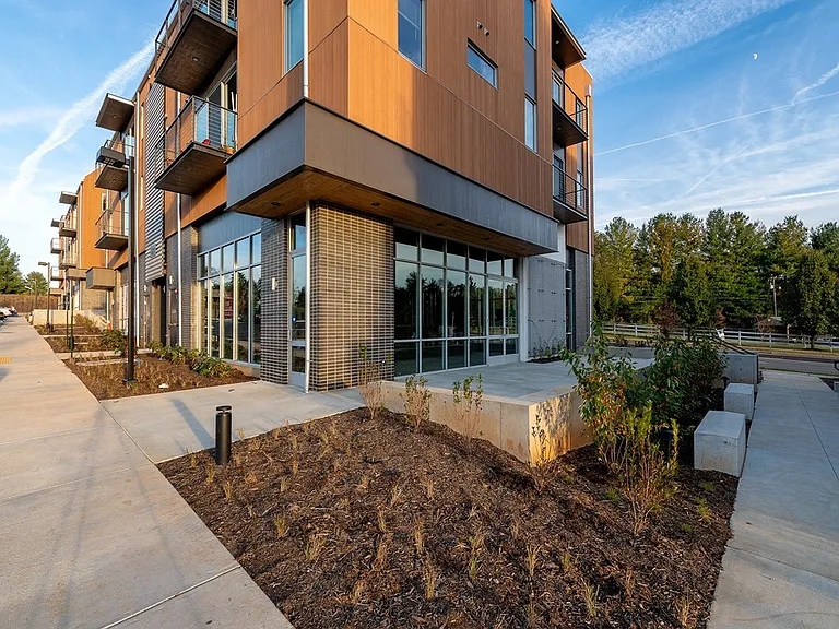 Riverside Village Apartments — Photo 14