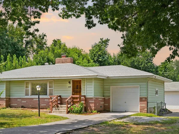 303 N Market Street, Nixa, MO 65714
